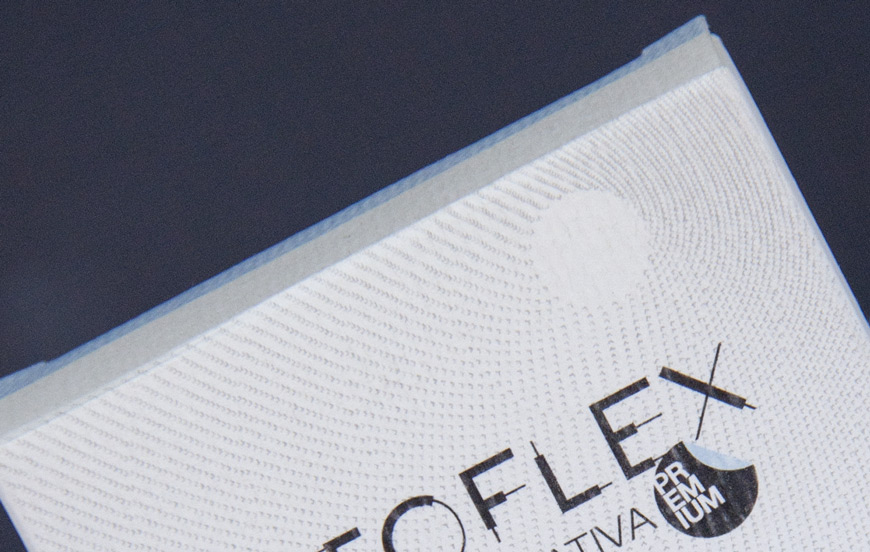 stampa_applicazioni_speciali_rilievo a secco_logo packaging